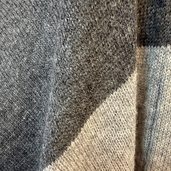 Celeste Wool & Cashmere Poncho - Picture 9 of 15